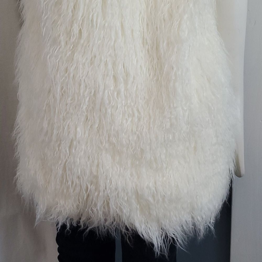French Connection Mob Wife Faux Fur Sleeveless Coat - Picture 7 of 12